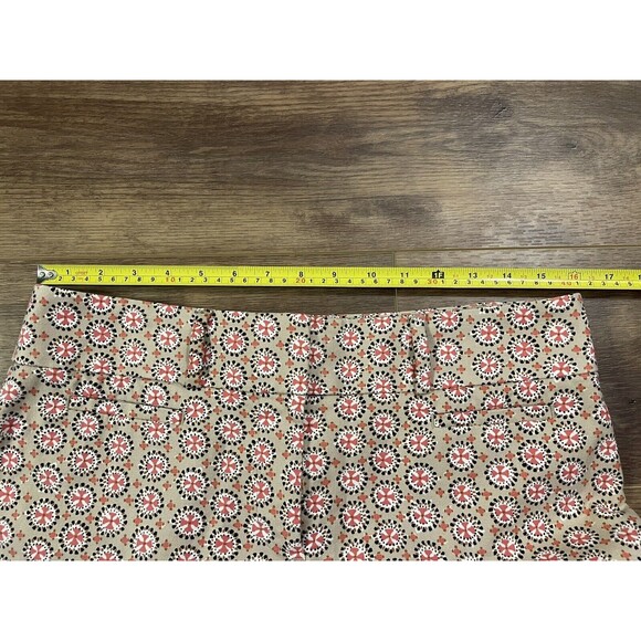 Ann Taylor LOFT Julie Dress Pants Medallion Print Cotton Tan 25” Ankle Size 4 - Picture 7 of 7